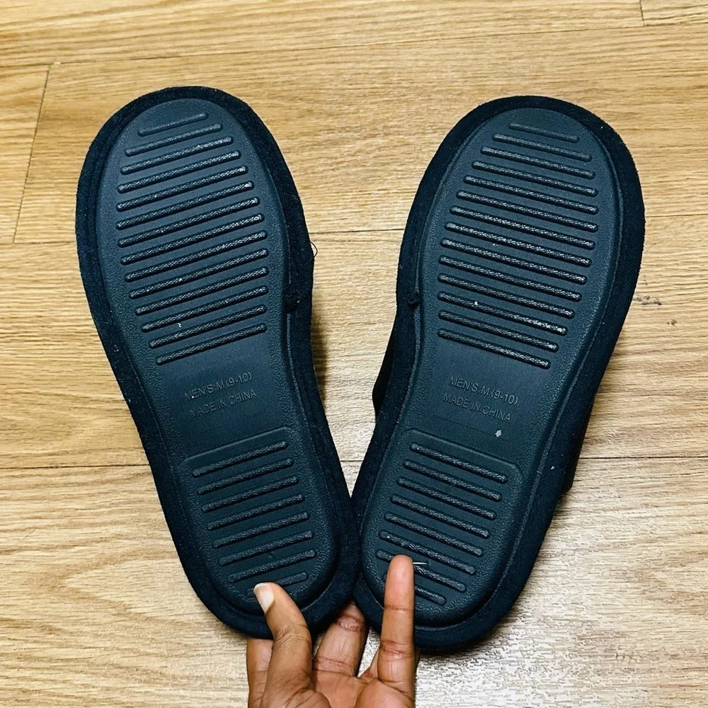 TRUE RELIGION Men’s Black Slippers